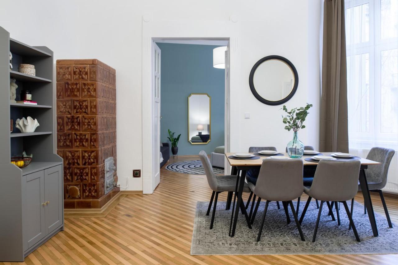 Wawelove Pilsudskiego - 3 Bedroom Apt. With Balcony And Free Parking! Krakow Luaran gambar
