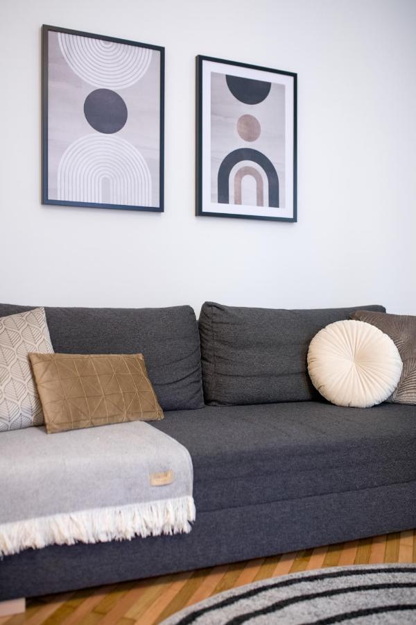 Wawelove Pilsudskiego - 3 Bedroom Apt. With Balcony And Free Parking! Krakow Luaran gambar