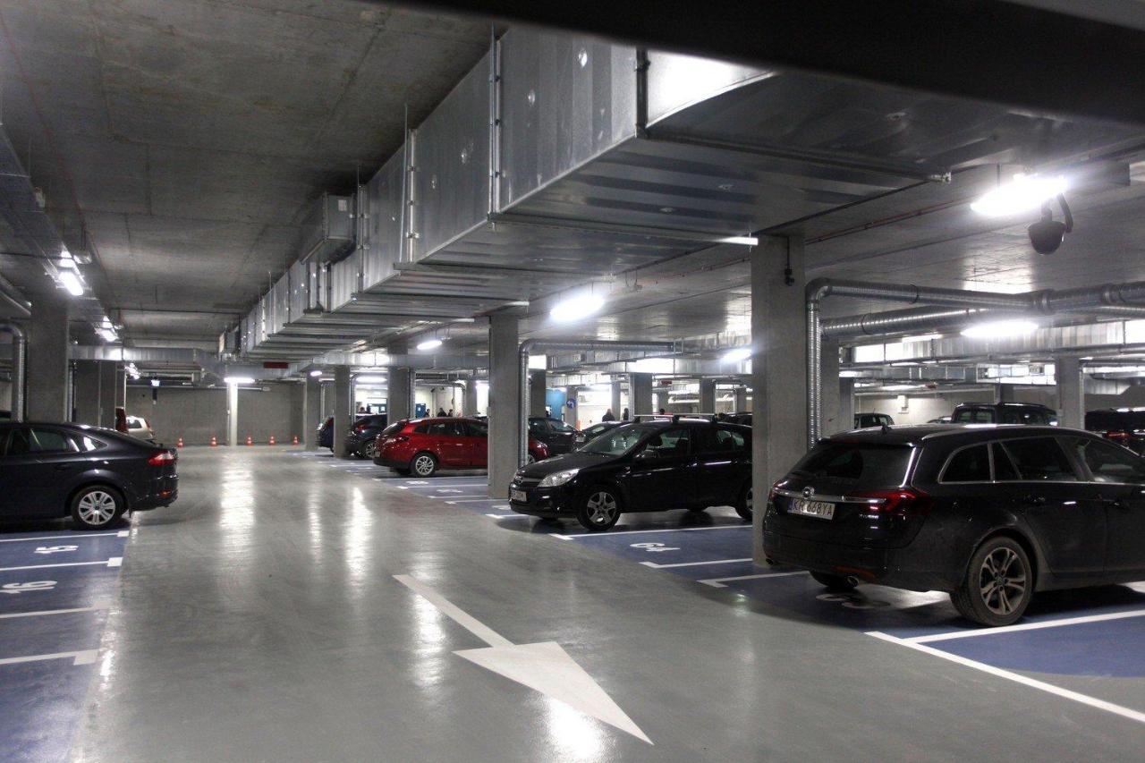 Wawelove Pilsudskiego - 3 Bedroom Apt. With Balcony And Free Parking! Krakow Luaran gambar