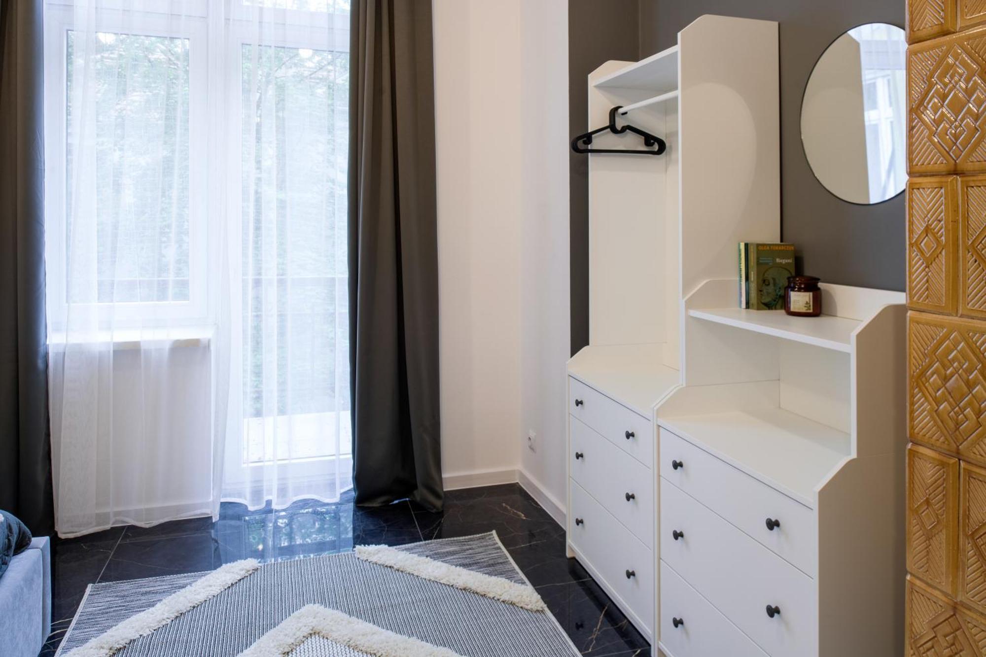 Wawelove Pilsudskiego - 3 Bedroom Apt. With Balcony And Free Parking! Krakow Luaran gambar